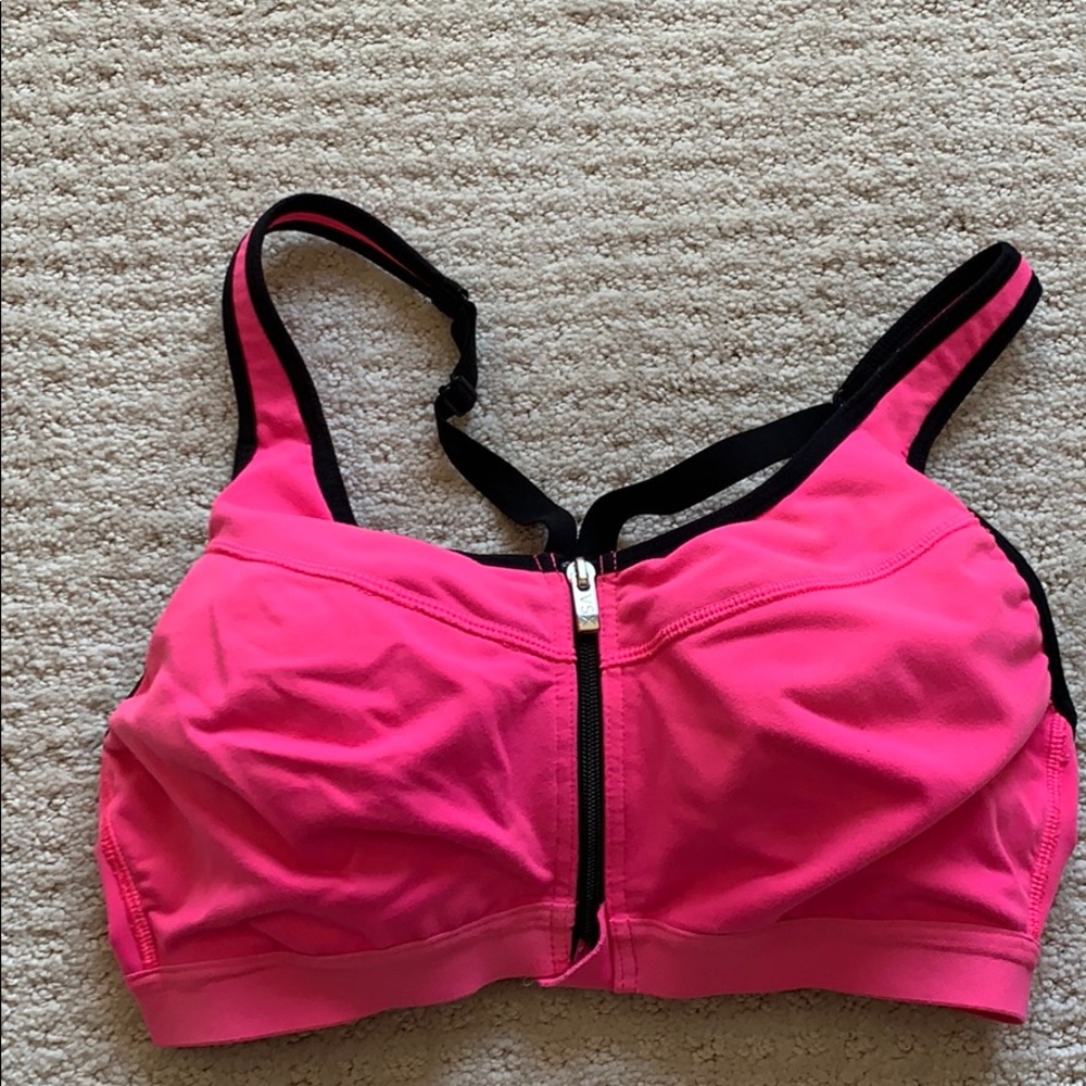 Victoria’s Secret pink sports bra